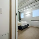 La Cereria Design Flats - Il Calligrafo Accessibile *