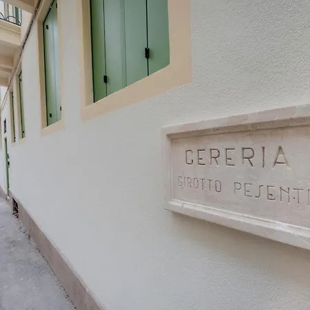 La Cereria Design Flats - Il Calligrafo Accessibile