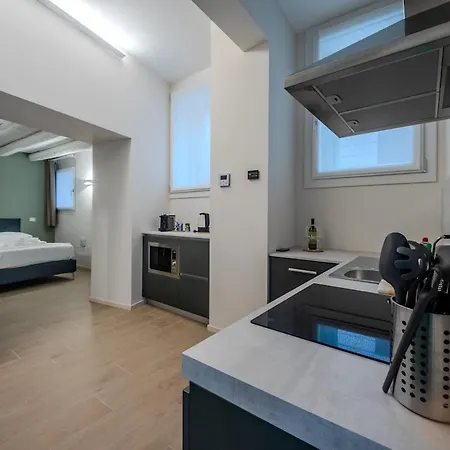 La Cereria Design Flats - Il Calligrafo Accessibile *